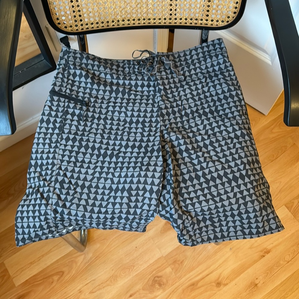 Patagonia men’s board shorts 34” waist